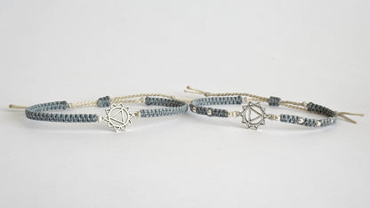 המדריך למקרמיסט: צמיד בסיס בקשר מרובע (Square Knot)